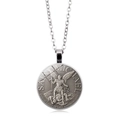Detalle del colgante de plata de San Miguel con grabado Patrón de los Cuerpos de Seguridad - Plata Brillante (ABXL939-3)