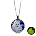 Luminous howling wolf pendant necklace with glowing glass gem and silver chain - Two Wolves Moon Night (XSWX6032-8) / Silver