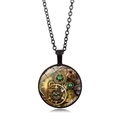 Collier steampunk avec pendentif dôme en verre affichant engrenages et chiffres - Style Cadran Émeraude Engrenage - Noir (XSWX6028-1)