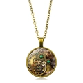 Collier steampunk en bronze avec engrenages, pierres vertes et cadran vintage - Style Cadran Émeraude Engrenage - Bronze Antique (XSWX6028-1)