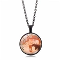 Dettaglio del ciondolo a cupola in vetro Klimt Madre e Figlio con collana in lega nera opaca - Stile Madre e Figlio Klimt (PSXL001121-10)