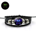 Détail du bracelet multicouche en cuir signe Gémeaux avec effet lumineux phosphorescent - Gémeaux