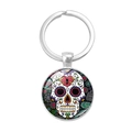 Porte-clés mexicain Jour des Morts avec tête de mort en verre et motifs de roses - Style 5 (XSWX4913-5)