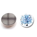 Detailansicht von Lebensbaum-Magneten aus Kristallglas mit blauem Schneeflocken-Design - Blauer Schneeflockenbaum (BXT2404-3)