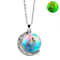 Collier lune loup lumineux avec effet phosphorescent vert et finition argent antique - Loup Stellaire Coloré (XSWX4786-23)