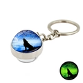 Porte-clés lumineux avec silhouette de loup hurlant à la lune sous dôme en verre - Style de Loup Hurlant 20 (XSWX4772-20)