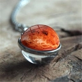 Collier boule de verre cosmique avec design Mars orange et chaîne argentée - Style Planète Rouge-Orange (XSWX3939-5) / 16mm