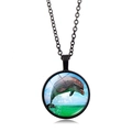 Collana creature marine con cornice nera e ciondolo a delfino che salta in vetro - Delfino che Salta (Nero) XSWX5106-8