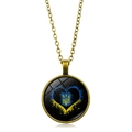 Collana vintage in bronzo con ciondolo a cuore blu e giallo e stemma dell'Ucraina - Bronzo Antico (XSWX5353-8)