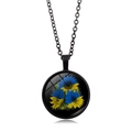 Collana con ciondolo a girasole in metallo nero con colori blu e giallo dell'Ucraina - Nero (XSWX5353-2)