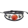 Detail van meerlaagse leren armband met basketbal glazen cabochon en zilveren kralen - Basketbal (XSWX5272-1)