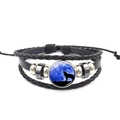 Verstellbares geflochtenes Lederarmband mit Wolf unter dem Mond Zeitstein Anhänger - Silhouette Stil Wolf Mond (PSXL3000-23)