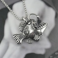 Gotische Anglerfisch-Halskette in Vintage-Silber-Finish mit Kugelkette für Damen und Herren - Anhänger + Passende Kette