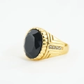 Bague dorée pour homme avec pierre noire ovale et détails en diamant sur le côté - Taille 7 / Base Or Facetté Noir