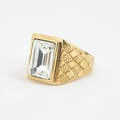 Goldener Titanring mit großem grünem Schmuckstein im Smaragdschliff und Gittermuster - Größe 7 / Gold Basis Weiß