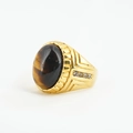 Bague vintage pour hommes dorée avec pierre oeil de tigre ovale et détails en zircon - Taille 7 / Œil De Tigre Doré