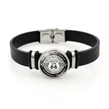 Bracelet classique Route 66 en cuir PU noir avec fermoir à pression pour hommes et femmes - Style Noms d'États Autour du Logo (XSWX8675-6)