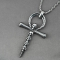 Gotische silberne Edelstahl-Ankh-Kreuzkette mit detaillierten Totenkopf-Akzenten für Herren - Anhänger + Passende Kette