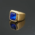 Anillo vintage de hombre en oro con una gran gema rectangular azul profundo - Tono Dorado Ojo Azul