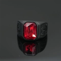 Anillo vintage negro mate con una gran piedra preciosa rectangular de color rojo rubí - Negro Mate Gema Roja