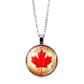 Silver O-chain necklace featuring a vintage round Canada flag maple leaf glass pendant - Nostalgic Texture Maple Leaf Style (XSWX8429-3)
