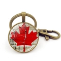 Bronze Canada flag keychain with maple leaf pendant and metal lobster clasp - Mottled Vintage Wood Grain Maple Style (XSWX8420-4) / Antique Bronze