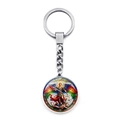 Vue détaillée de l'illustration de l'archange Saint-Michel sur un porte-clés en argent - Saint Michel Tenant la Balance Pose (XSWX7941-5)