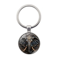 Vintage olifant hanger sleutelhanger met sierlijke bohemien metalen bedel op wit - Zilver
