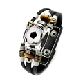 Meerlagige leren voetbalarmband met glazen kraal en vintage punk-stijl kralen voor heren - Zwart-Wit Voetbal Stijl (XSWX6799-4)