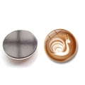 Vue double d'aimants de réfrigérateur en verre ronds avec motif latte d'escargot blanc - Style Escargot de Café (XSWX7183-1)