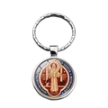 Silberner St. Benedikt Schlüsselanhänger mit farbigem Kreuz-Medaillon auf weißem Hintergrund - Dreifarbig St. Benedikt Medaille Stil (XSWX7261-7)
