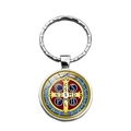 Sankt Benedikt Medaille Schlüsselanhänger mit buntem religiösem Kreuzanhänger auf Weiß - Farbig Tropfkleber Medaille Stil (XSWX7261-5)