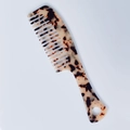 Peine de acetato retro con estampado de leopardo y mango largo y ergonómico - Leopardo Claro