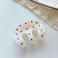 Pince à cheveux crème à pois en acétate avec un design vintage et minimaliste chic - Style en Forme de M Blanc