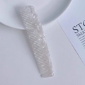 Haarkamm aus Acetat mit weißer Marmortextur und antistatischen Zinken für das Styling - Weiß