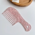 Pink acetate wide-tooth comb with marble texture and hanging hole for curly hair - 16.5x7x0.4cm / Pink