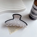 Elegante pinza per capelli in acetato con motivo marmoreo bianco e nero per donna - Bianco