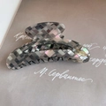 Elegante molletta per capelli grande in acetato a scacchi grigi con finitura perlata - Stile Luna (10.5cm*4.5cm)