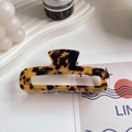 Minimalist square hollow tortoise shell acetate hair claw clip for women in leopard print - 9.8cm*4.3cm / Leopard Print