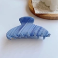 Blue marble patterned acetate hair claw clip for women in a vintage minimalist style - 16# Diagonal Blue White