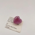 Mini molletta per capelli a cuore rosa in resina con glitter e dettagli brillanti - Cuore Viola