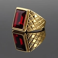 Vintage Herrenring vergoldet aus Titan mit großem roten rechteckigen Edelstein - US 5 / Gold/Rot