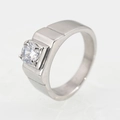 Bague carrée pour homme en acier inoxydable poli argenté avec zircon rond central - Taille 7 / Argent (Style C)