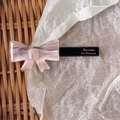 Fermaglio per capelli a fiocco rosa perlato con scritta dorata su base nera - 4# Rosa