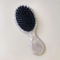 Spazzola per capelli portatile in acetato con manico in marmo bianco e setole di cinghiale - Bianco