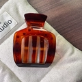 Matte square flat hair claw clip in deep amber tortoiseshell finish for women - Shiny Amber