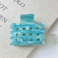 Pinza per capelli in acetato marmorizzato blu e bianco con design a griglia - Blu