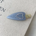 Pinza de pelo de acetato gris con diamantes de imitación y base dorada - Azul