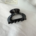 Pinza per capelli grigio scuro marmorizzato con elegante scritta dorata Handmade - Nero Grigio