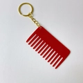 Minimalistischer Kamm-Schlüsselanhänger in Rot mit elegantem goldenem Schlüsselring - Goldschnalle - Rot